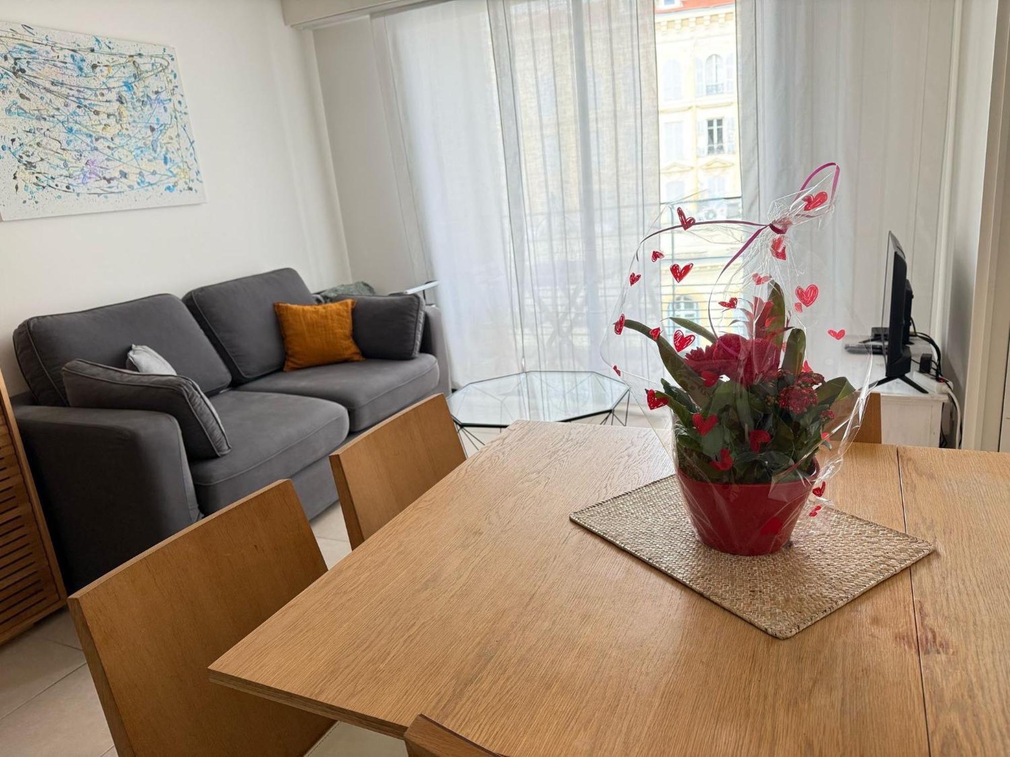 Appartement Carre D Or *